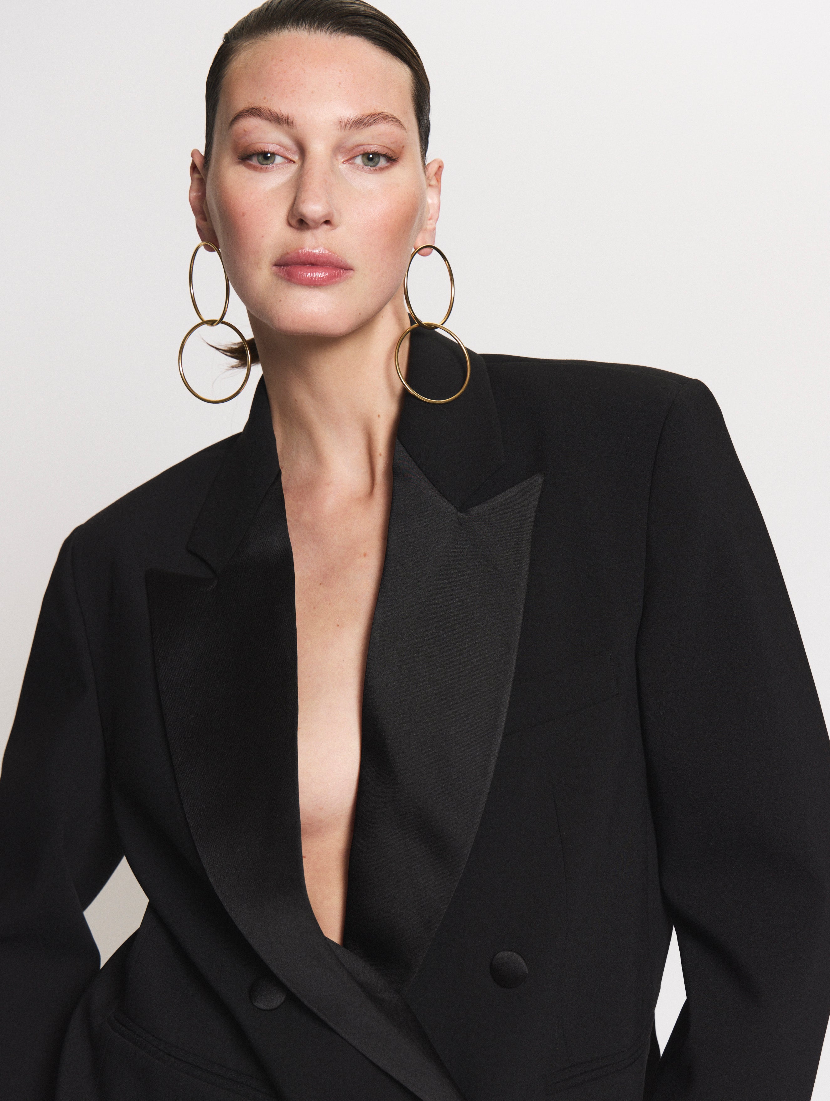 Detail of model wearing the Smoking blazer