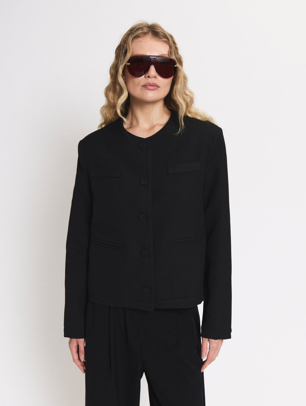 SHORT JACKET