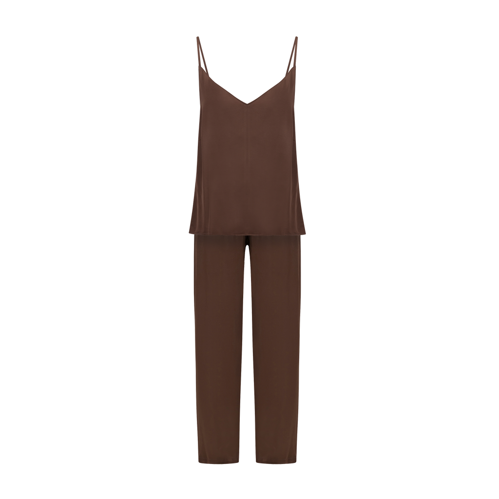 Total set with the satin Camisole and satin pants in brown